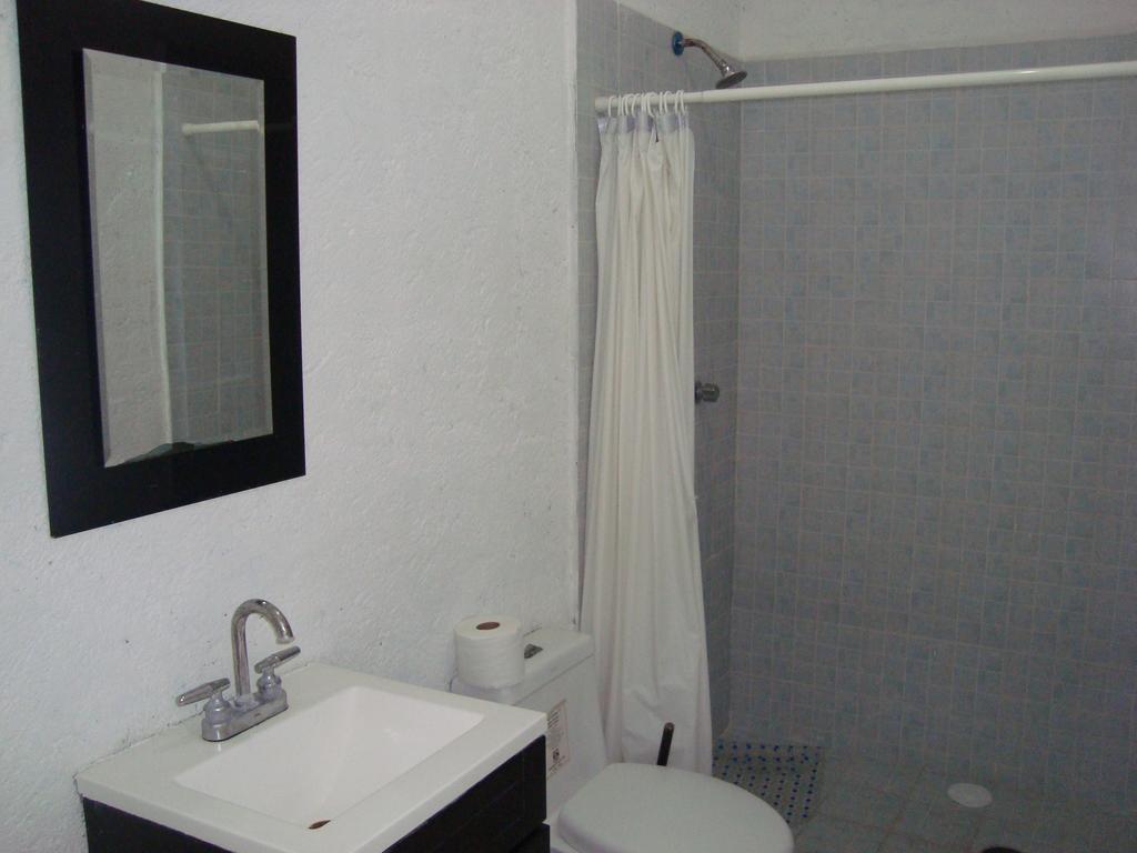 Hotel Teques Inn Tequesquitengo Rum bild